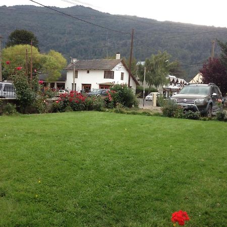 Hotel Hosteria Laura San Martín de los Andes Exterior foto